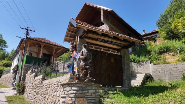 Planinski Dom Šum - Crni vrh